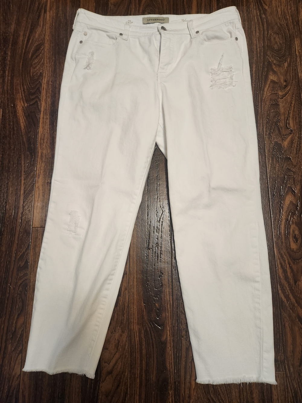 Liverpool Avery Crop Atrium White Destruct Jeans Sz 10/30 EUC
